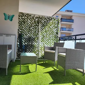  Appartement Beau Studio, Terrasse, Proche Tramway France