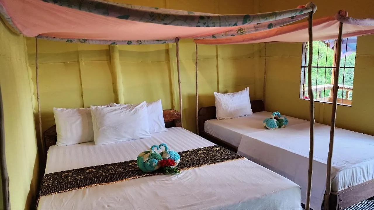 Kohrong Sea Views Bungalows Lodge